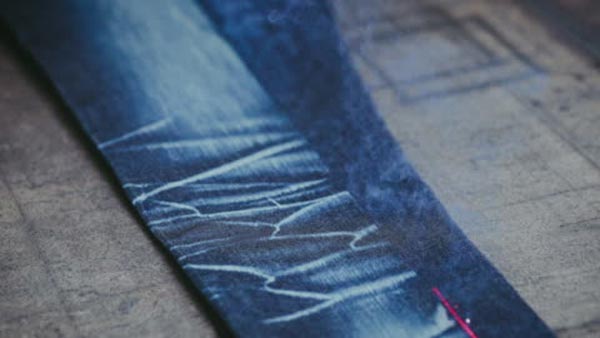牛仔激光燒花技術可以避免傳統工藝的弊端(圖3)