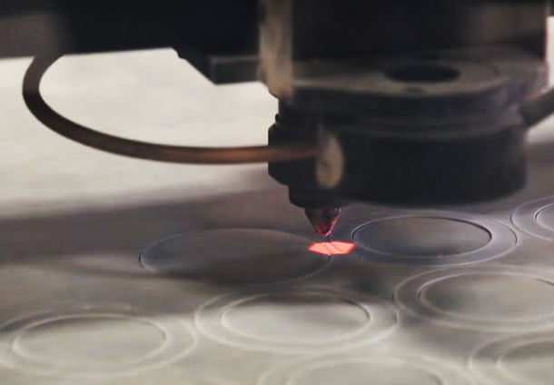 激光模切 對比傳統模切機,激光模切機所具備的優勢!(圖1)